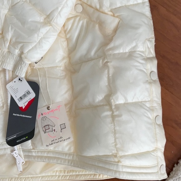 PATRICIA PACKABLE PONCHO PUFFER JACKET - IVORY - Small - NWT - Picture 4 of 7